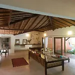 Paraiso Tropical Village