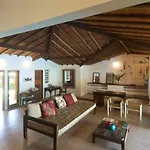 Paraiso Tropical Village